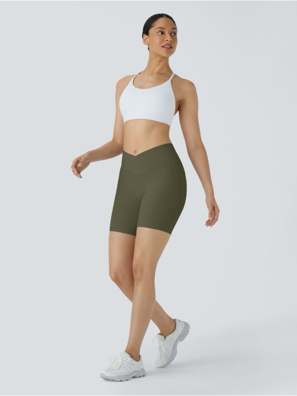 Halara SoftlyZero™ High Waisted Crossover Pocket Yoga Biker Shorts 7"